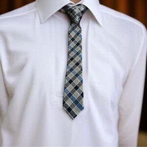 Perry Ellis Portfolio Silver Blue Plaid 100% Silk Mens Neck Tie 60" VG